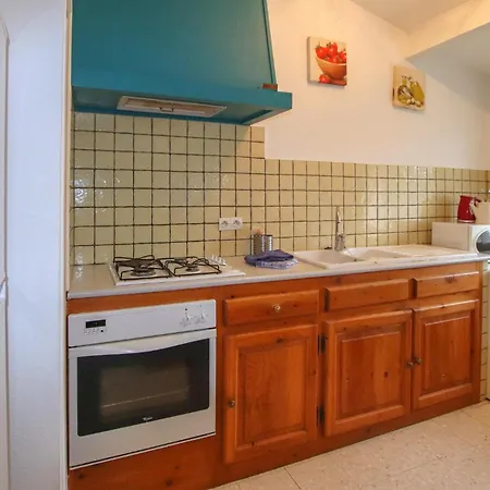 בית נופש In With Kitchen